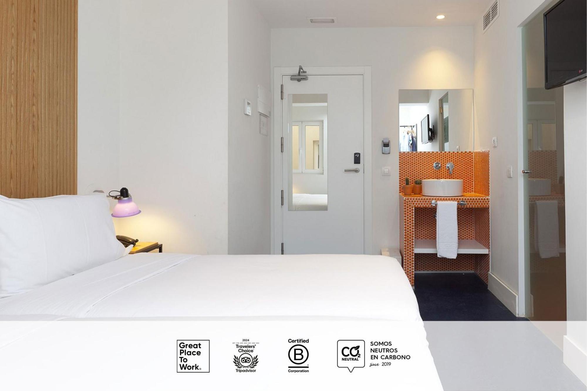 Sleep'N Atocha - B Corp Certified Hotel Madrid Exterior photo